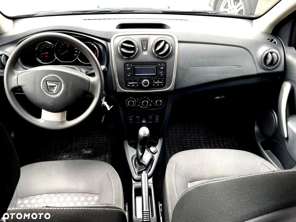 Dacia Sandero 1.2 16V Access EU6 - 11