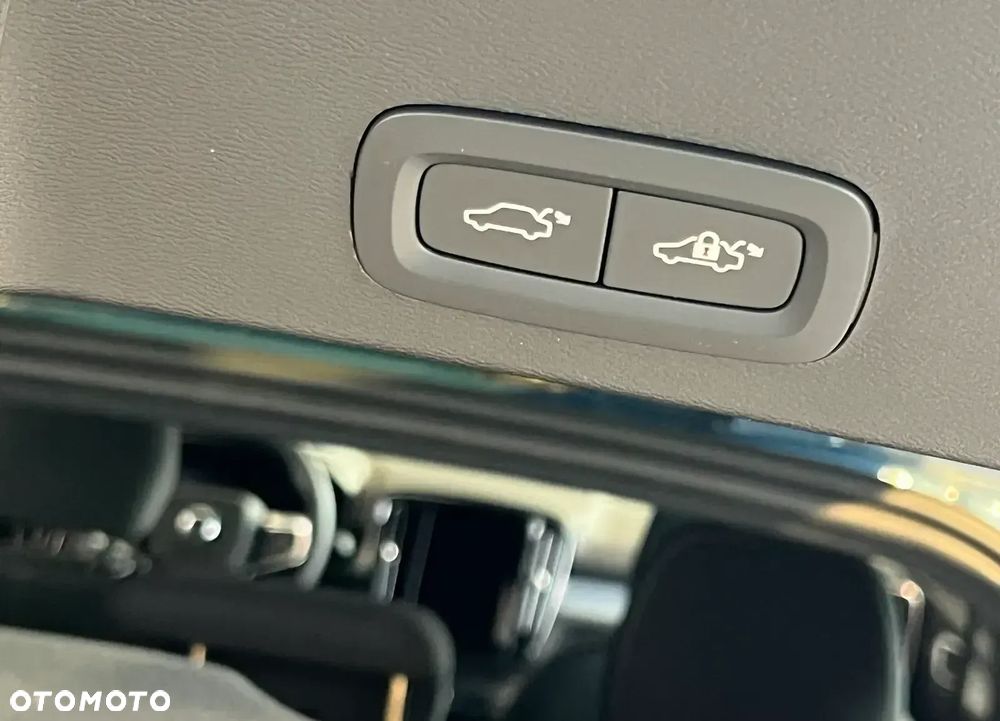 Volvo XC 40 B4 Ultimate Dark - 19