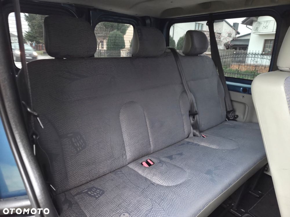 Renault Trafic Passenger Expression - 15