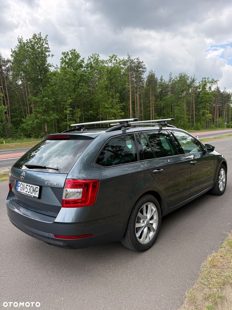 Skoda Octavia 1.6 TDI DSG Premium Edition - 4
