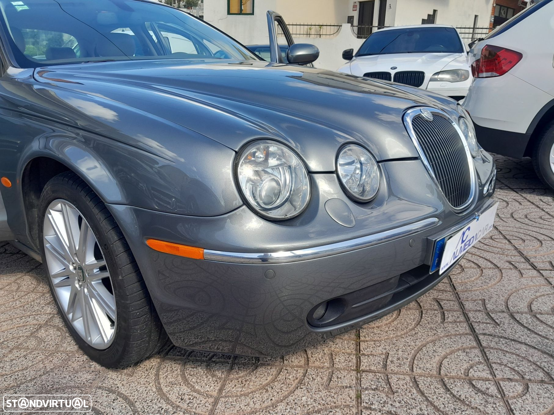 Jaguar S-Type 2.7 D V6 Executive Auto. - 40