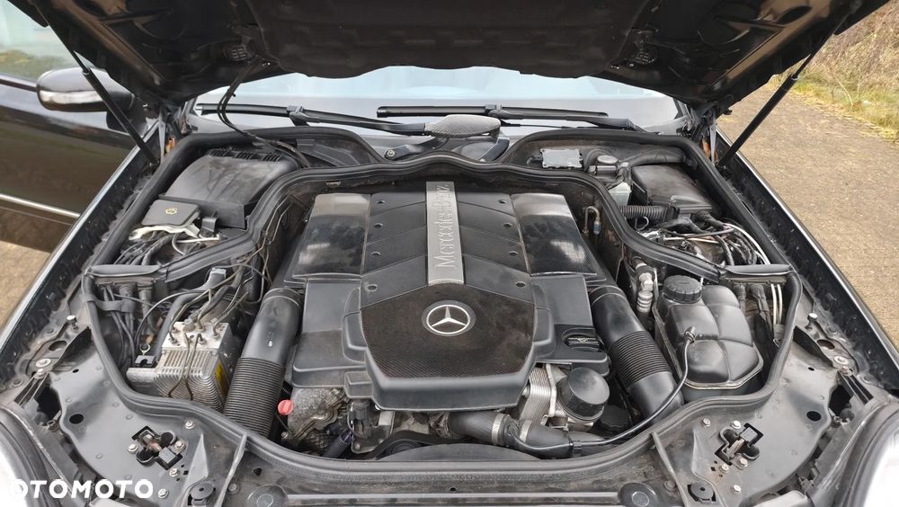 Mercedes-Benz Klasa E 500 4Matic Avantgarde Sport Edition AMG - 35