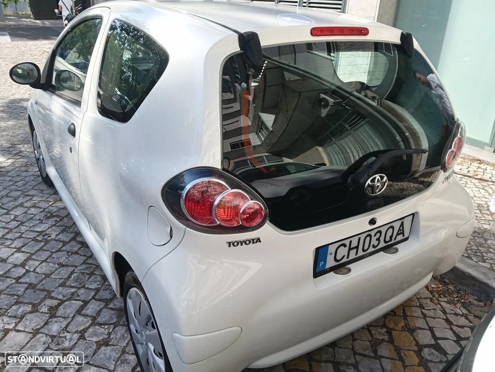 Toyota Aygo 1.0 Plus - 6