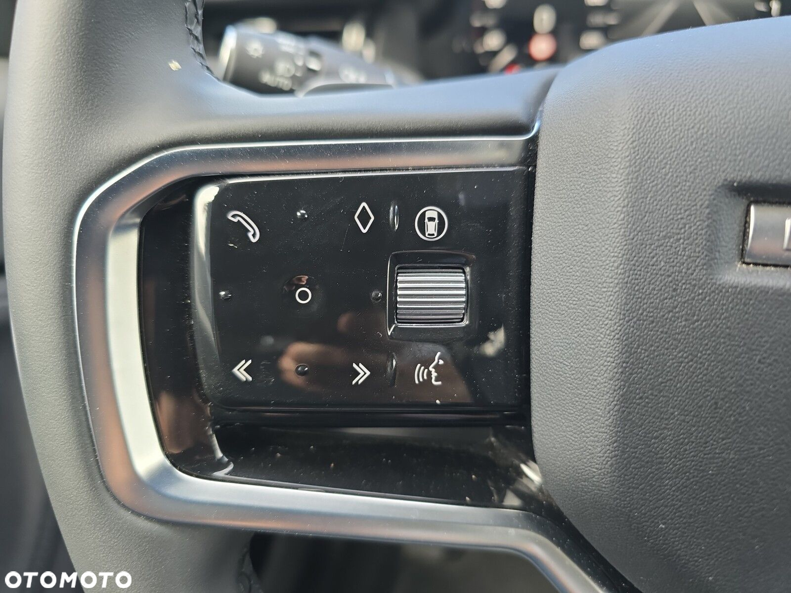 Land Rover Discovery Sport - 16