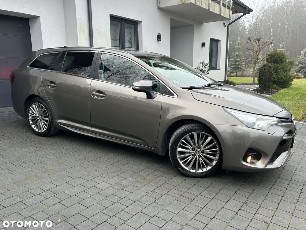 Toyota Avensis Touring Sports 1.8 Edition S+ - 16