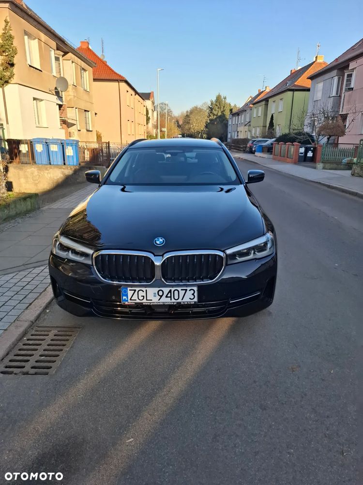 BMW Seria 5 530e Luxury Line sport - 2