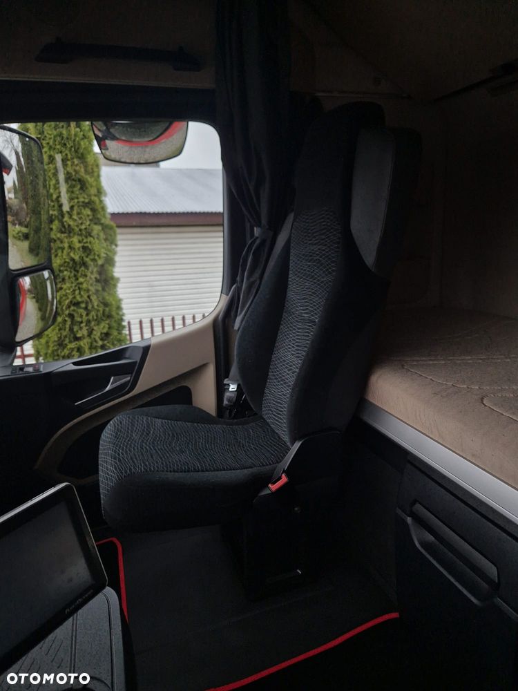 Mercedes-Benz 1845 - 29