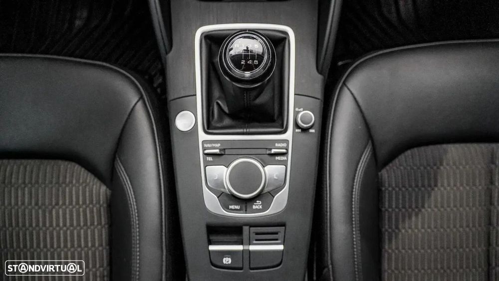 Audi A3 Limousine 1.6 TDI S-line - 20