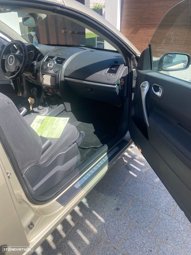 Renault Mégane CC 1.5 dCi Privilège Luxe - 12