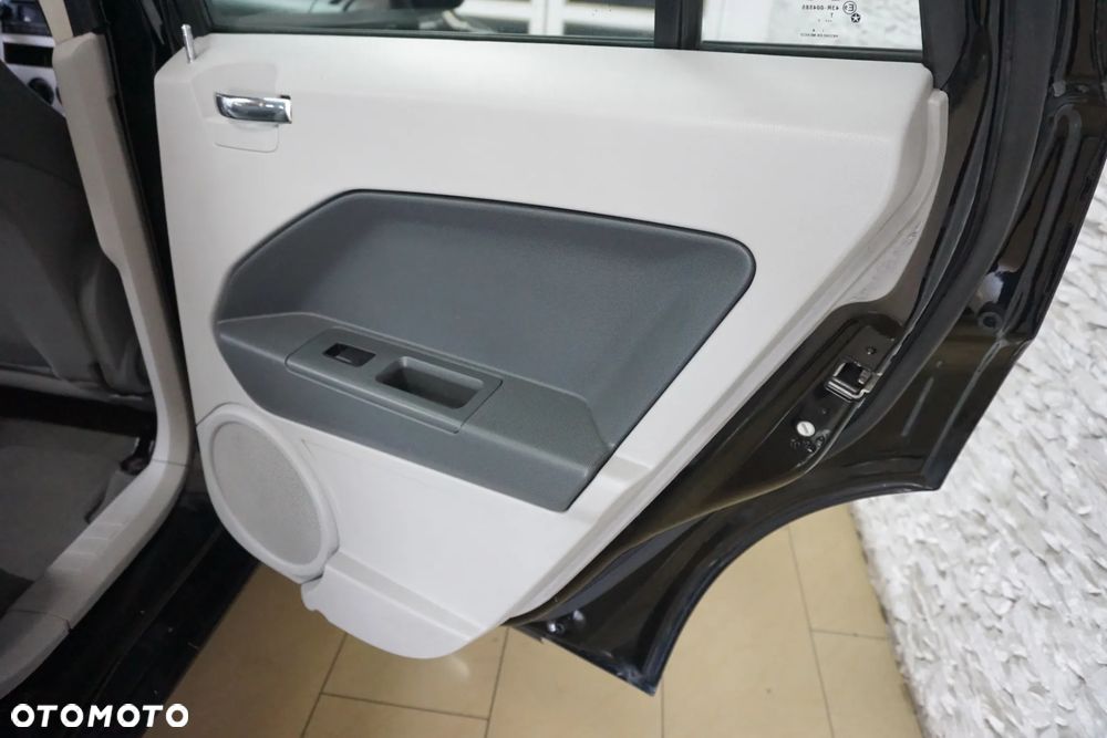 Dodge Caliber 2.0 CRD SXT - 20