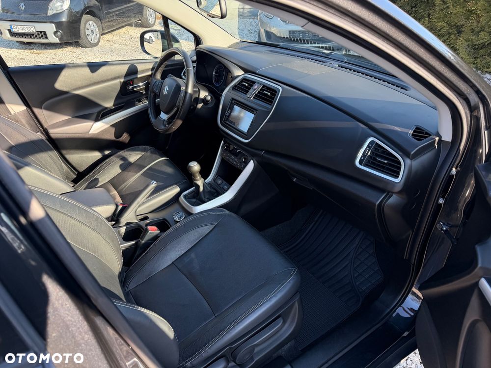 Suzuki SX4 S-Cross 1.6 VVT 4x4 limited+ - 22