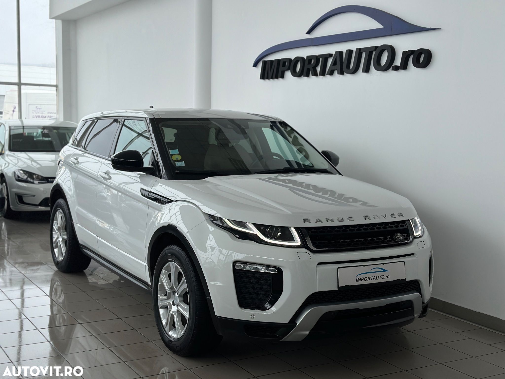 Land Rover Range Rover Evoque 2.0 D150 R-Dynamic - 1