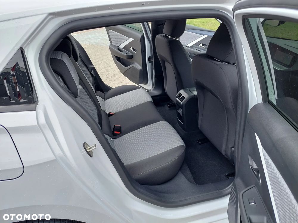 Opel Astra 1.2 T mHEV Business Edition S&S eDTC - 35