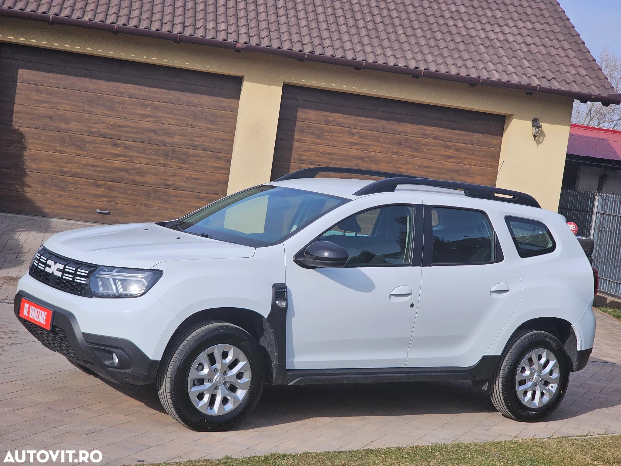 Dacia Duster 1.5 Blue dCi 4WD Essential - 10