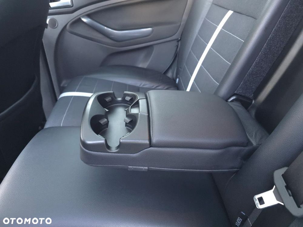 Ford Kuga 2.0 TDCi Titanium FWD - 25
