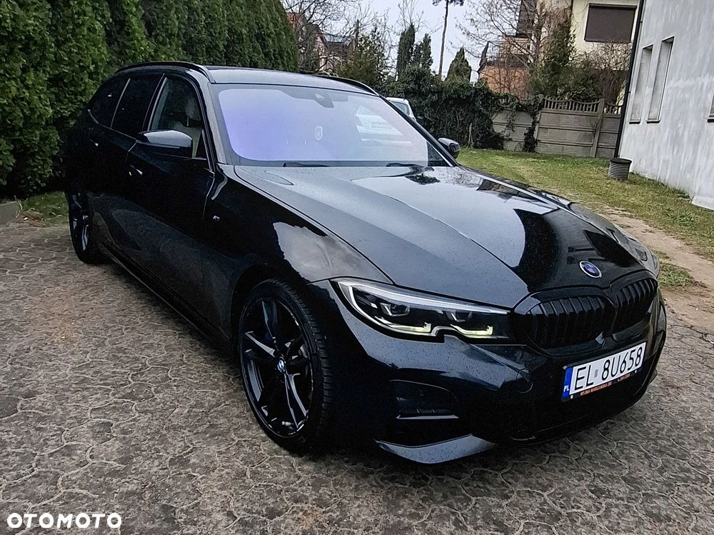BMW Seria 3 330i - 3