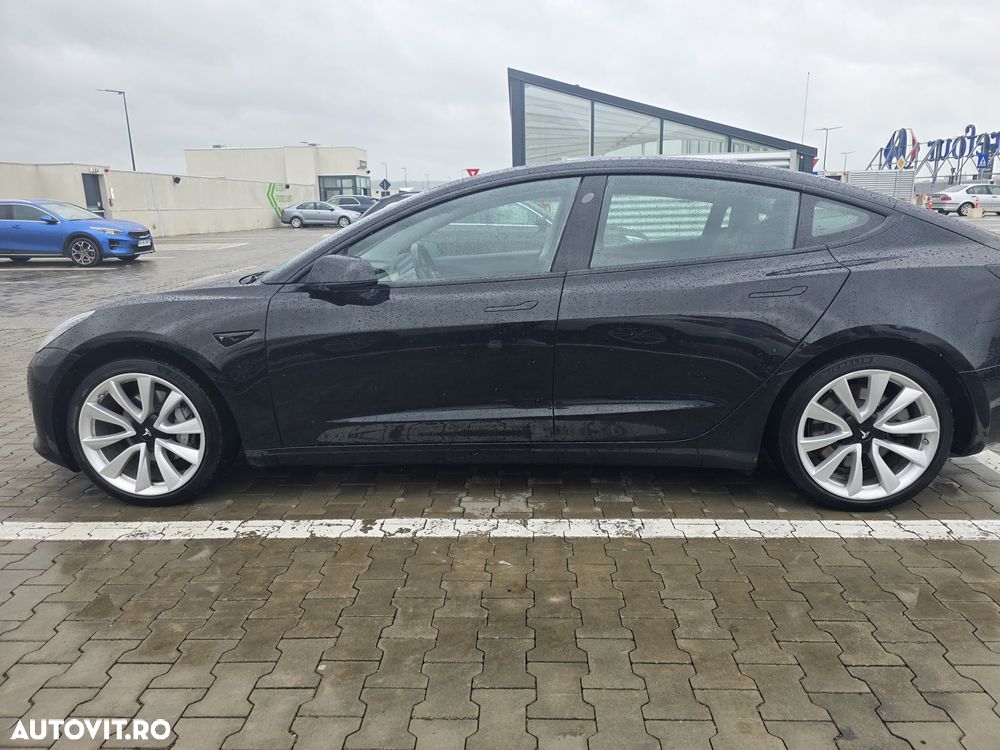 Tesla Model 3 - 17