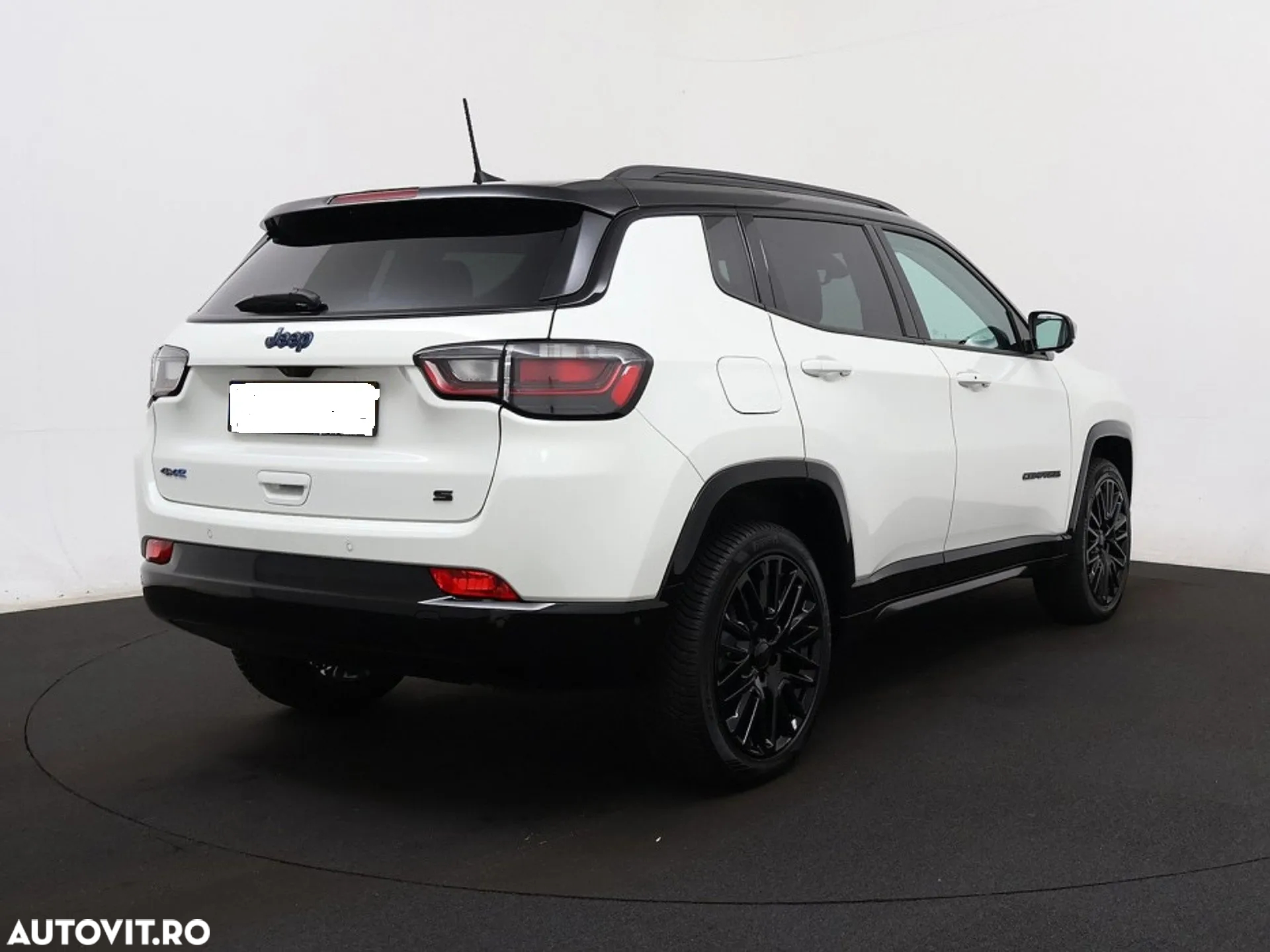 Jeep Compass - 2