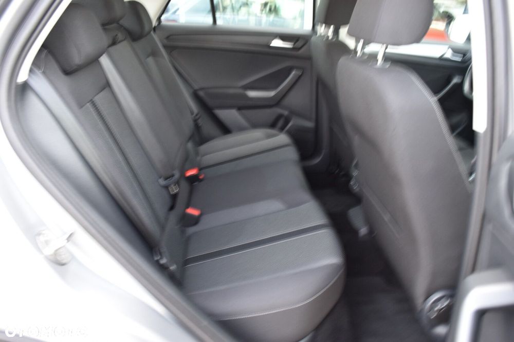 Volkswagen T-Roc 1.5 TSI Life DSG - 32