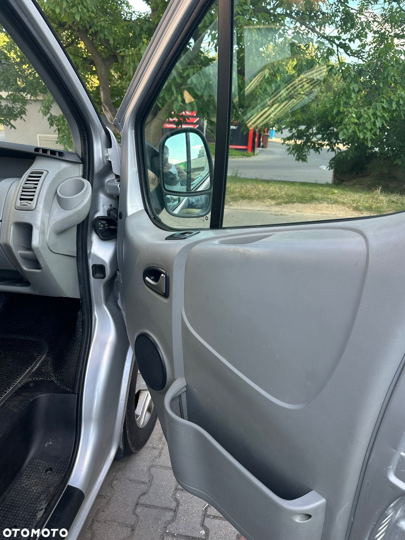 Opel Vivaro - 17