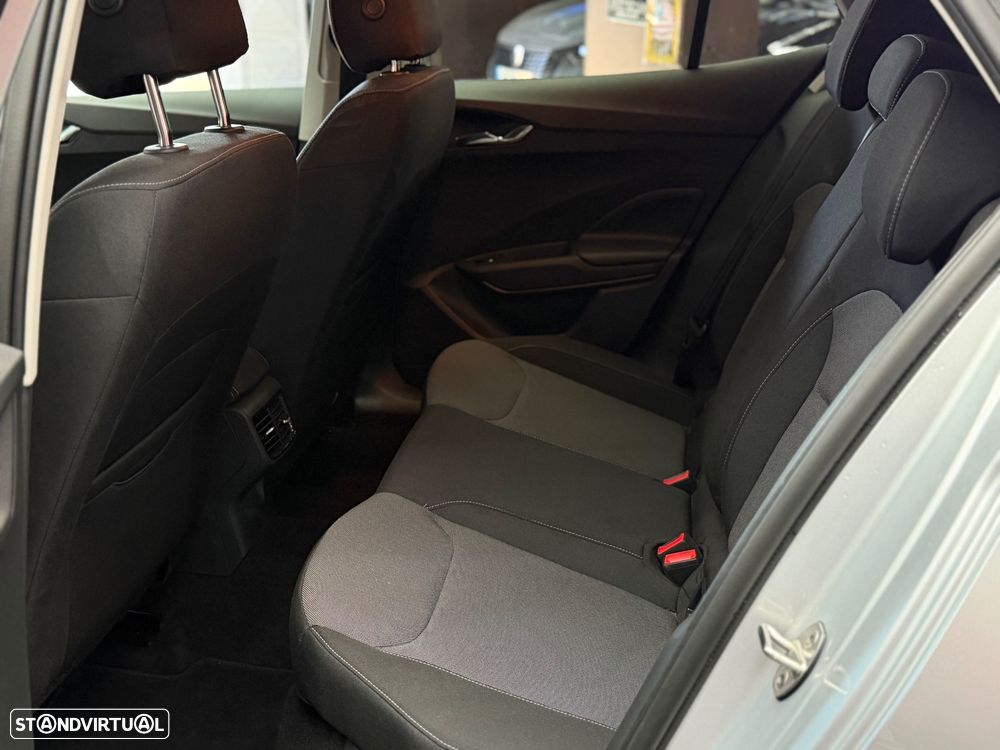 Skoda Fabia 1.0 TSI Selection - 8
