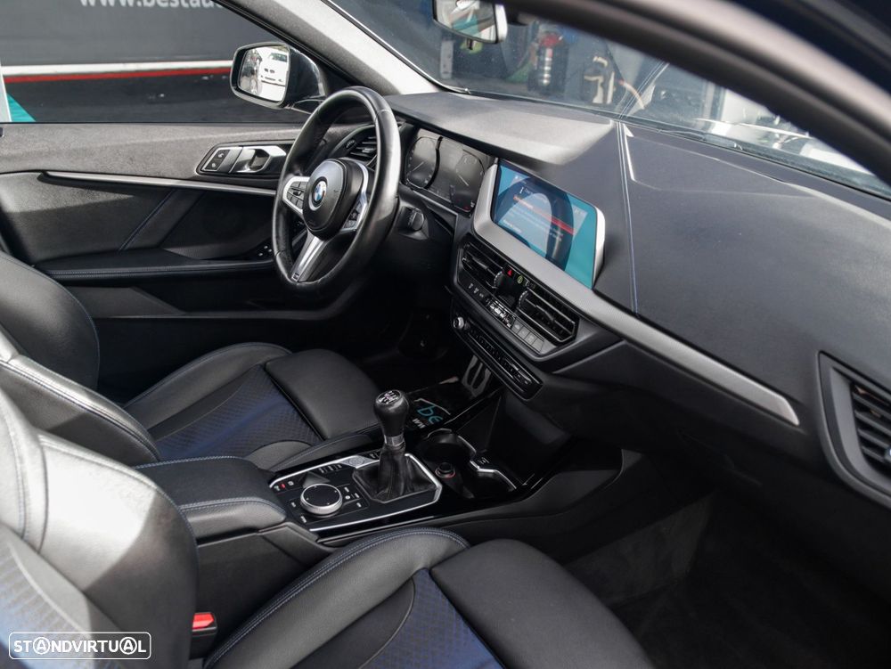 BMW 116 d Pack Desportivo M - 28