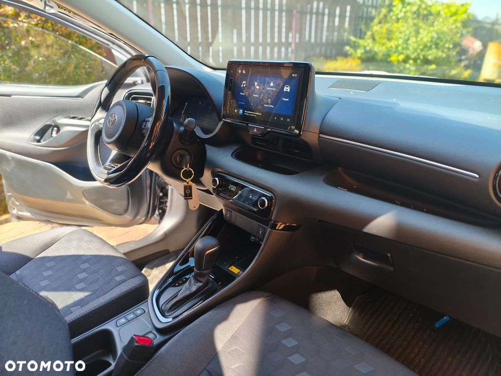 Toyota Yaris - 16