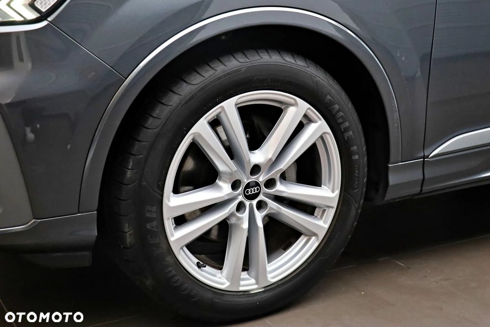 Audi Q7 - 3