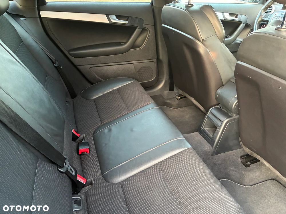 Audi A3 Sportback 1.4 TFSI S Line Sportpaket plus - 19