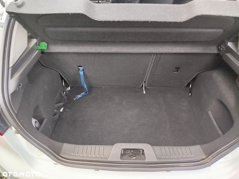 Ford Fiesta 1.5 TDCi SYNC Edition - 5