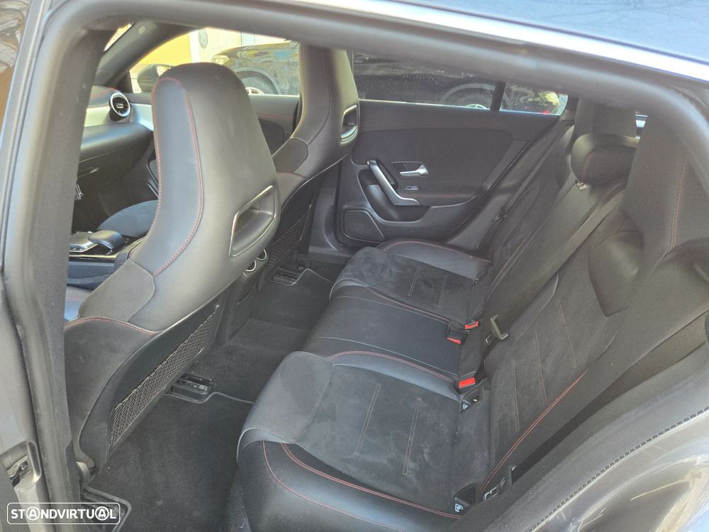 Mercedes-Benz CLA 180 d Shooting Brake AMG Line Aut. - 11