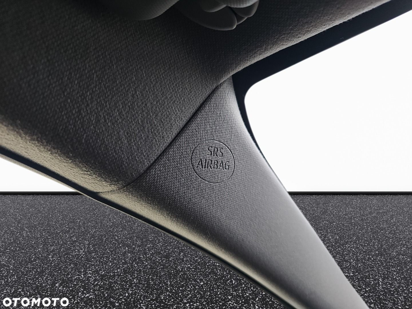 Toyota Corolla - 23