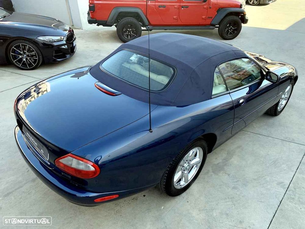 Jaguar XK XK8 4.0 Convertible Classic - 41