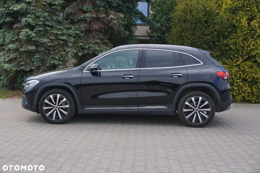 Mercedes-Benz GLA 220 d 4-Matic Progressive 8G-DCT - 5