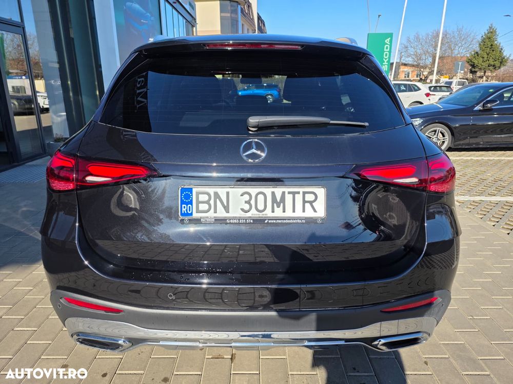 Mercedes-Benz GLC 300 4Matic 9G-TRONIC AMG Line Advanced - 5