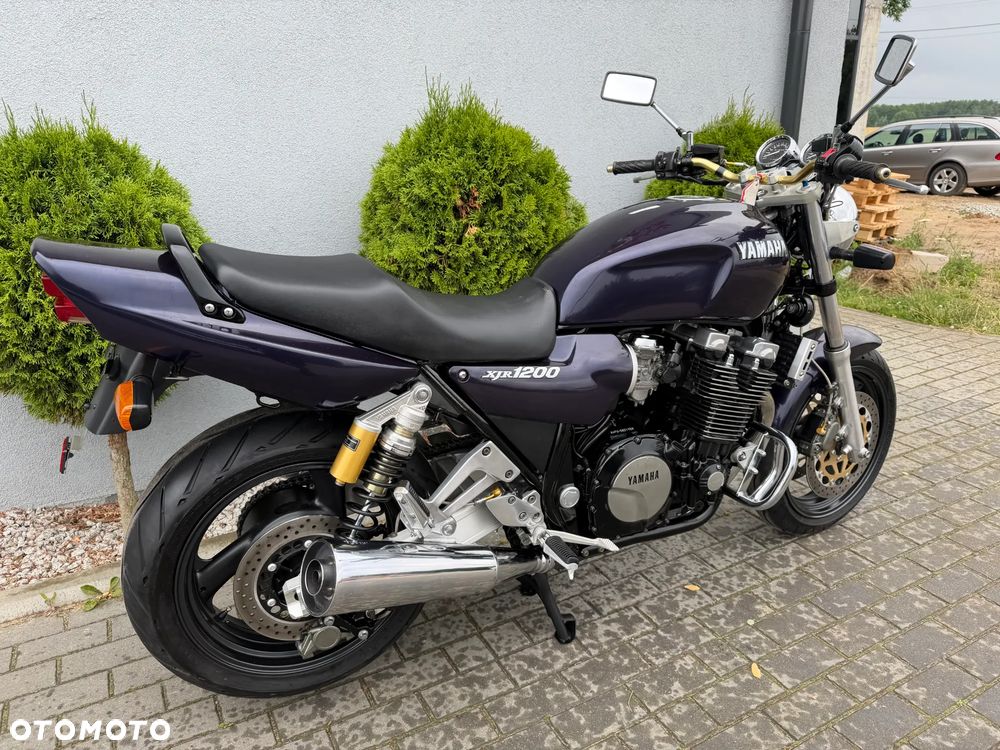Yamaha XJR - 4