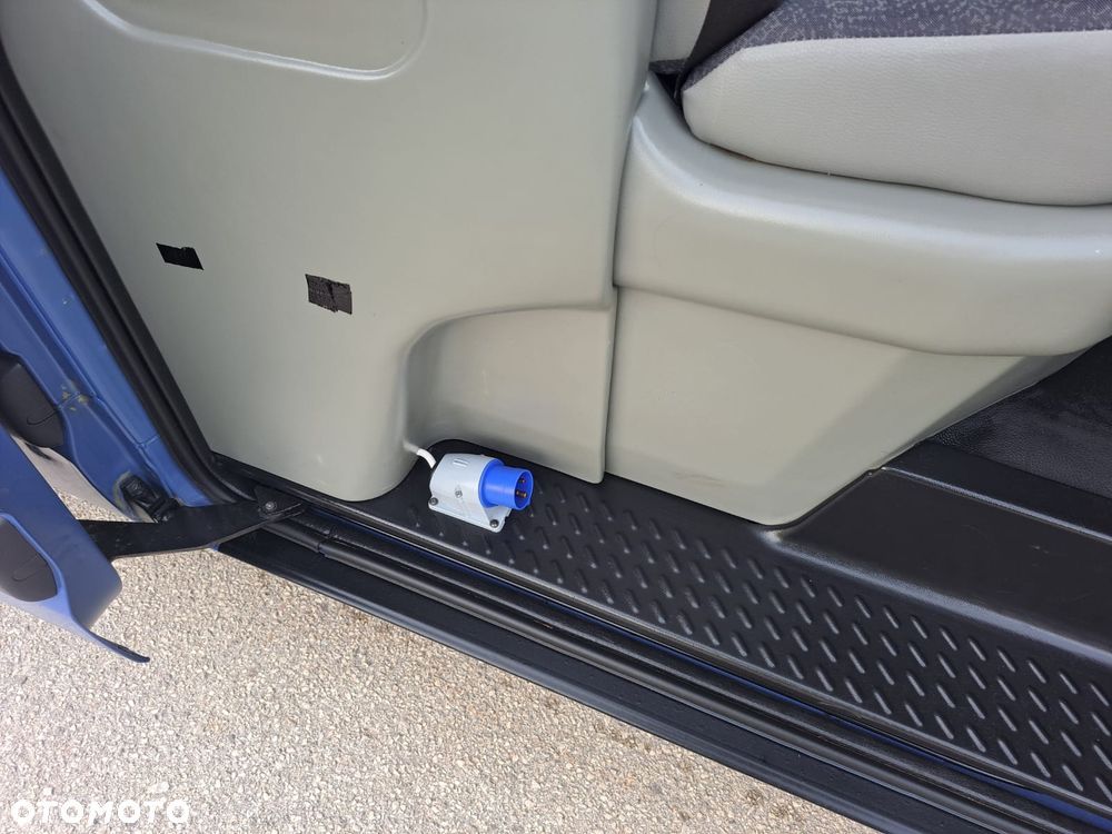 Nissan Interstar - 14