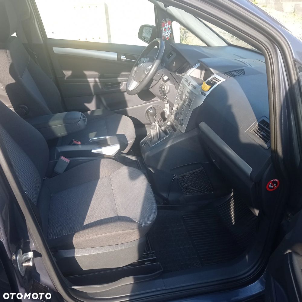 Opel Zafira 1.8 Enjoy - 8