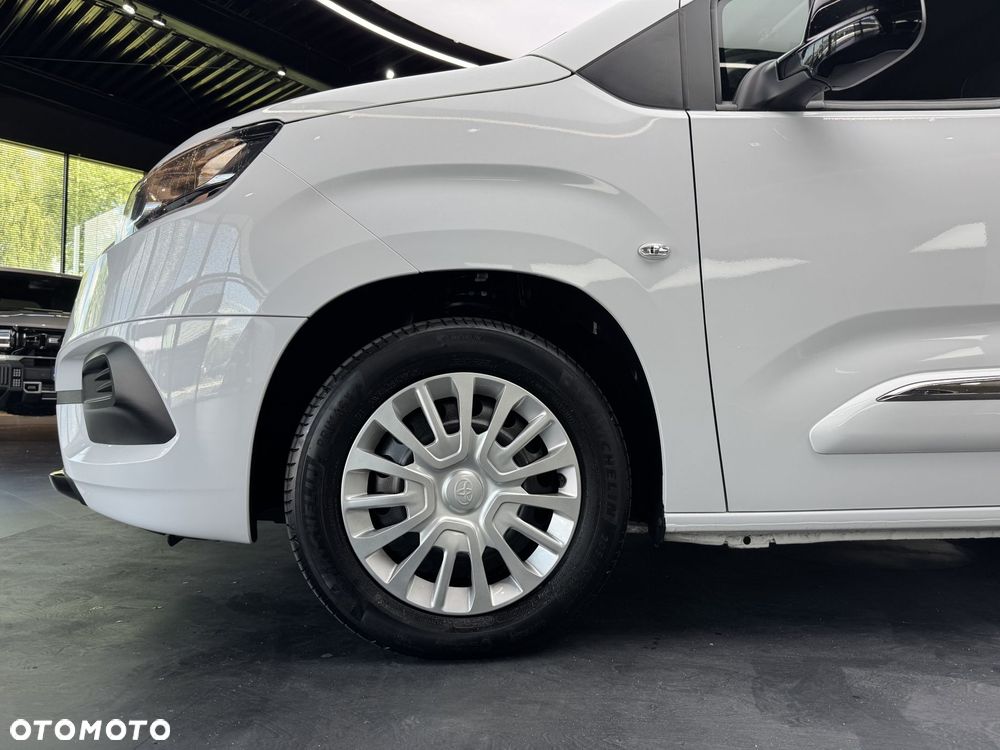 Toyota Proace City Verso 1.5 D-4D Business - 20
