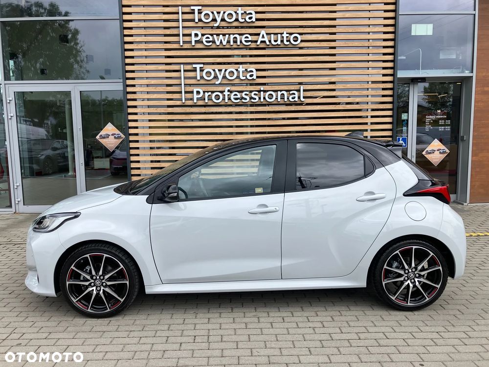 Toyota Yaris Hybrid 1.5 GR Sport - 4
