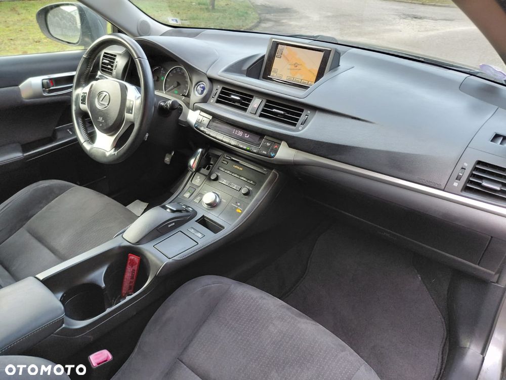 Lexus CT - 14