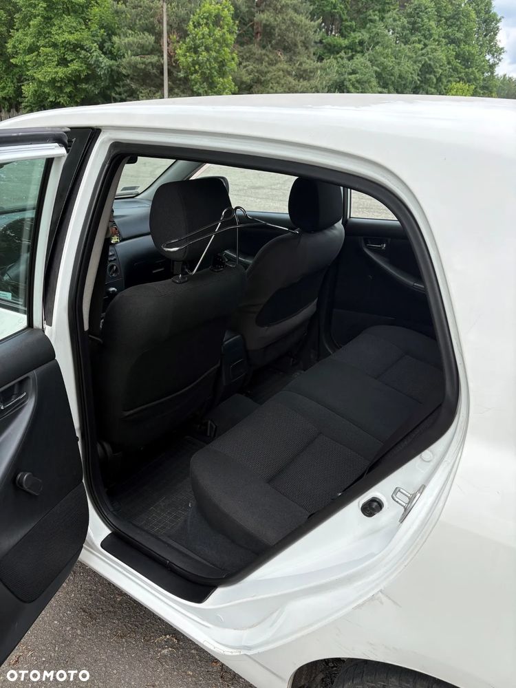 Toyota Corolla 1.4 D-4D Terra - 4