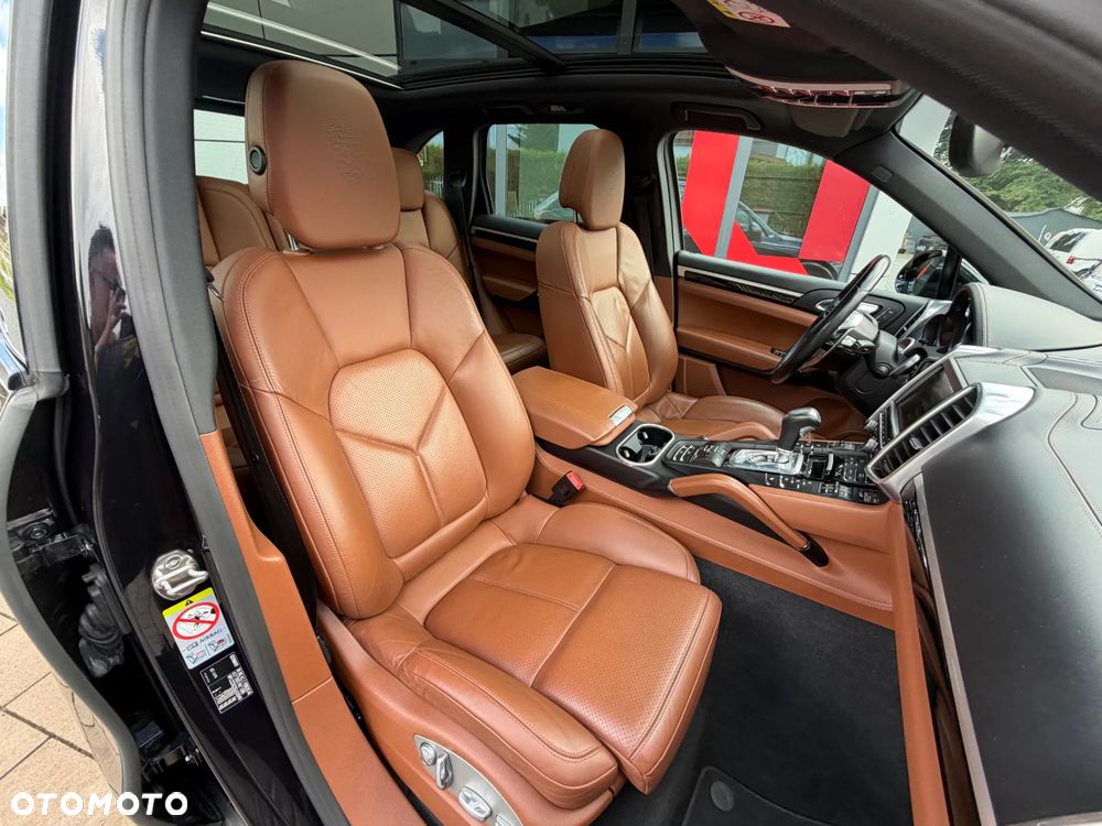 Porsche Cayenne Tiptronic S - 13