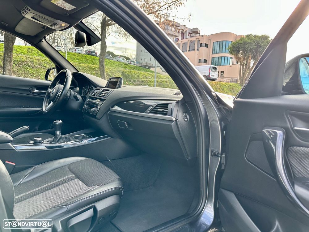 BMW 116 d Line Urban - 33