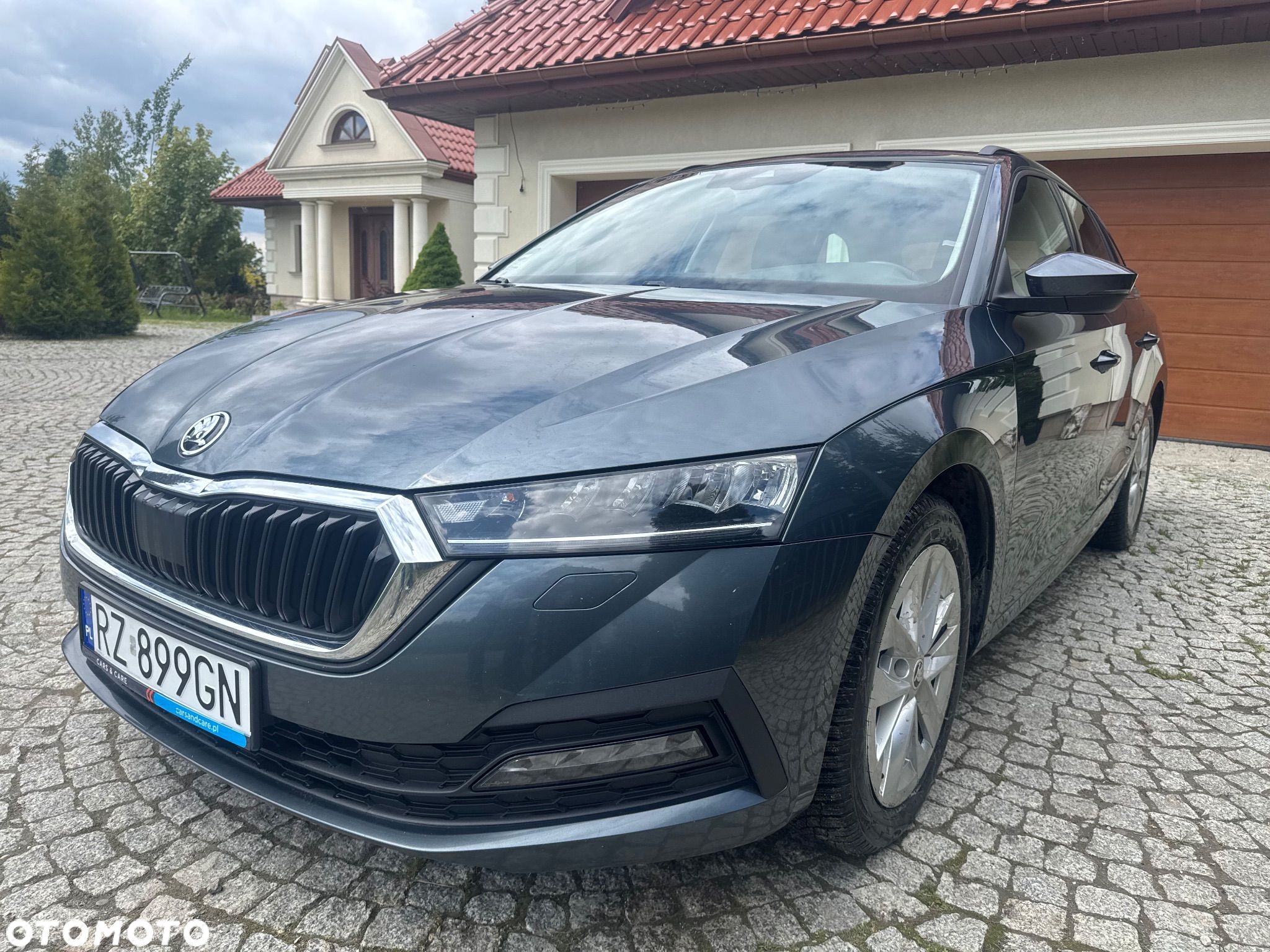 Skoda Octavia 2.0 TDI Style DSG - 1