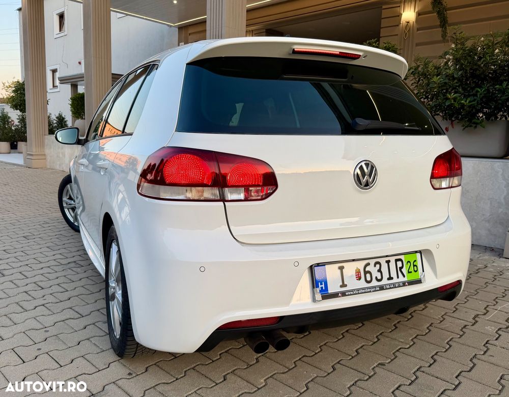 Volkswagen Golf 2.0 TDI DPF Sportline - 29