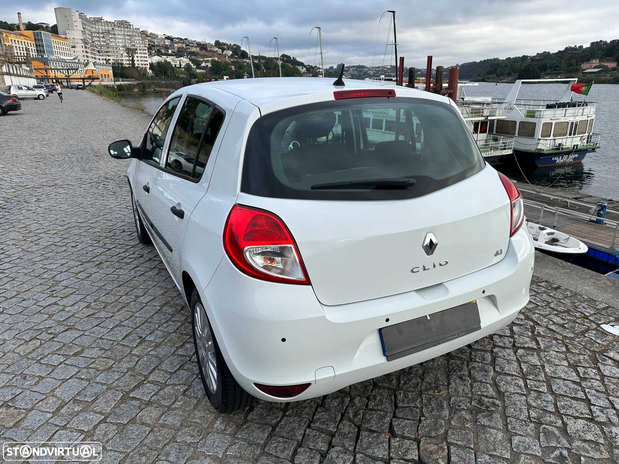 Renault Clio 1.5 dCi 90 FAP Dynamique - 4