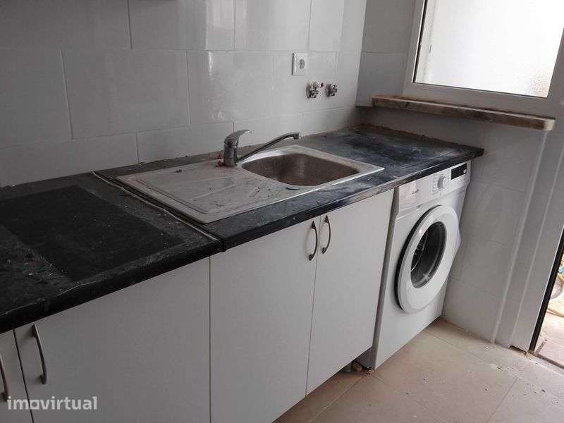 Reservado, T1 renovado para arrendamento no centro de Odivelas. - Grande imagem: 2/3