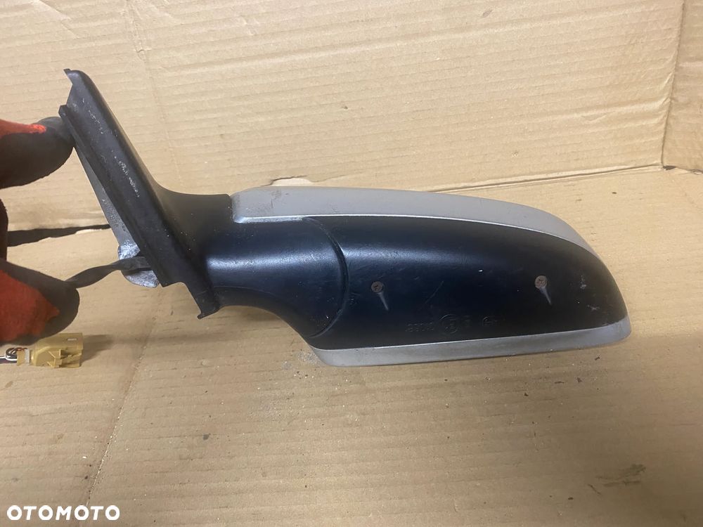 LUSTERKO LEWE 5PIN AUDI A4 B6 010681 - 5