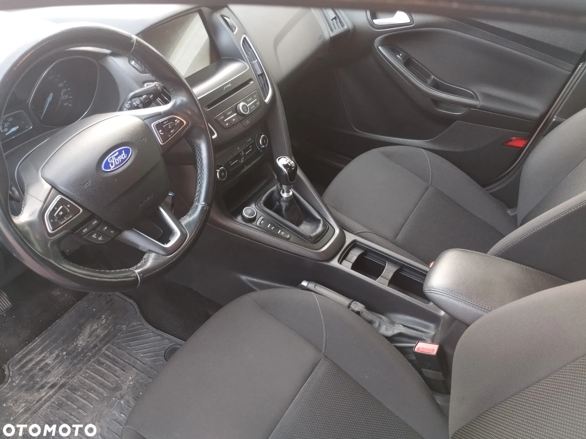 Ford Focus 1.5 EcoBlue Start-Stopp-System COOL&CONNECT - 11